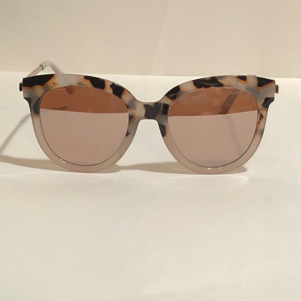 Sunglasses Tortoise Shell with Mirrored Lenses